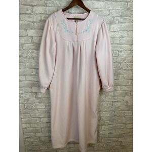 Lord & Taylor Pink Embroidered Robe
